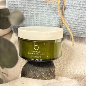 Bamford Geranium Bath Salts